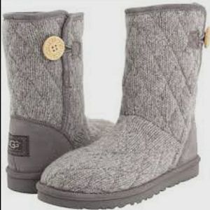 UGG Boots ~ Gray Quilted ~ Size 8